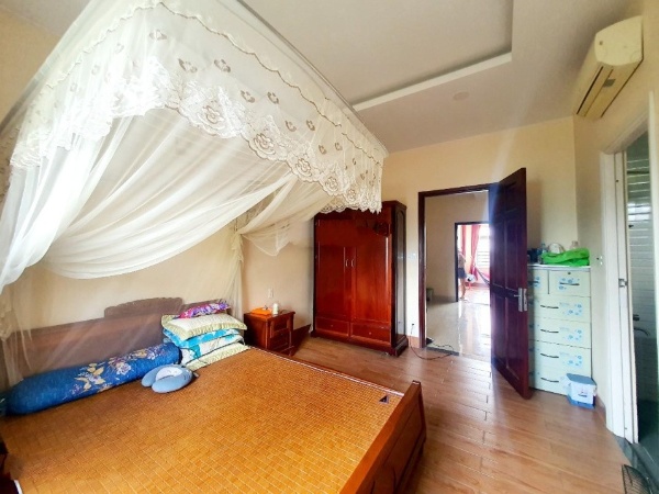 Chính chủ bán nhà 4 tầng hẻm xe hơi tại Đường Vườn Lài, Phường An Phú Đông, Quận 12, Hồ Chí Minh
